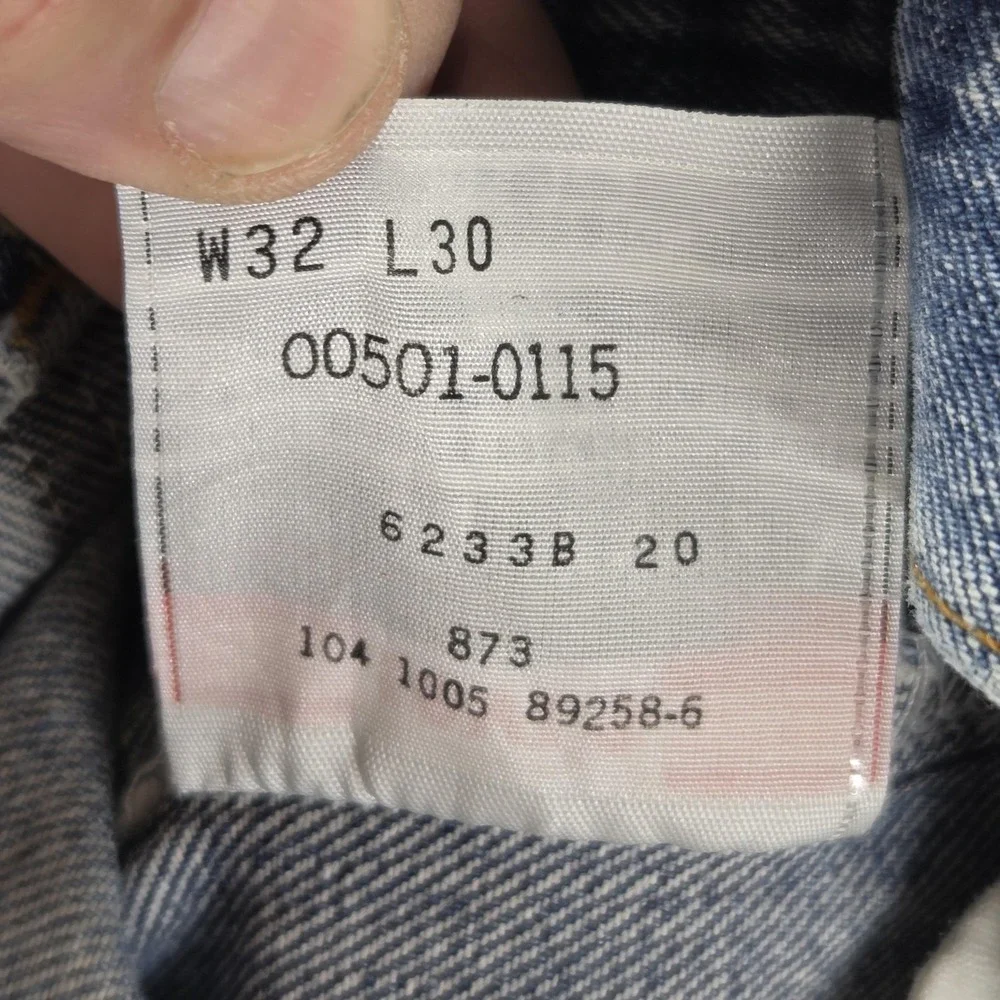 Vintage Levis 501 Jeans Mens Blue Straight Button Fly Y2K Mexico Fits 30x30